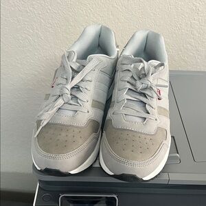 Levi's Light Gray Men's Sneakers